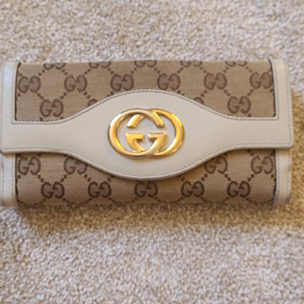Gucci Long Wallet